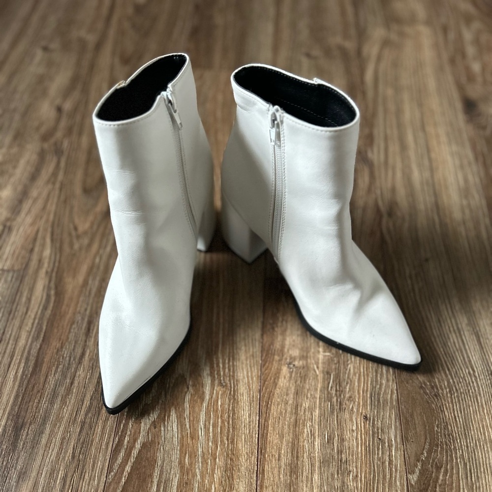 SHEIN White Ankle Booties
